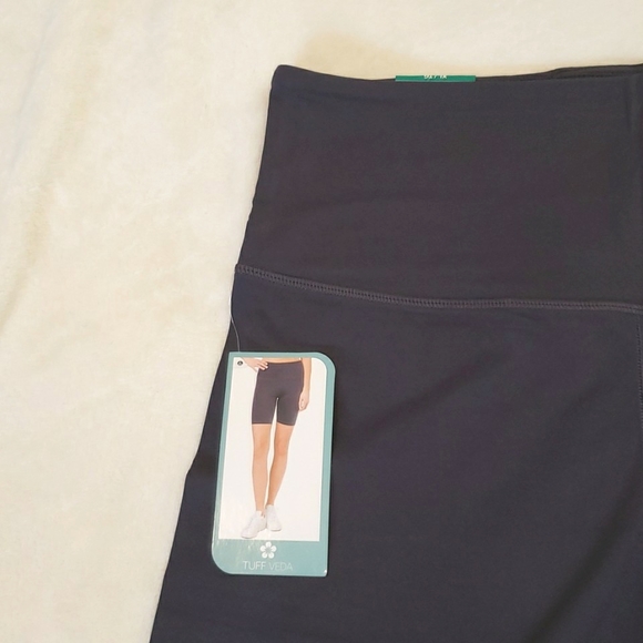 Tuff Veda Yoga Short XL - Picture 3 of 8